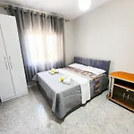Apartment Sweet 3